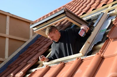 Pose de fenêtres de toit Velux à Lannilis